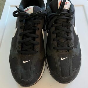 Nike Sportswear Air Max Dawn Women's Trainers.